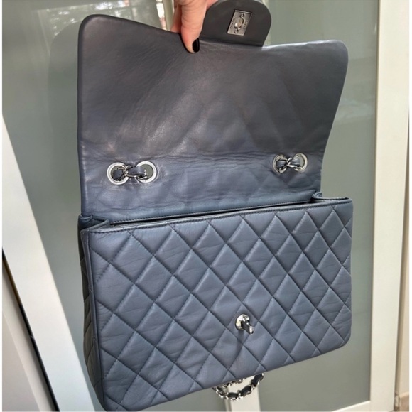 Chanel jumbo bag - Picture 3 of 12